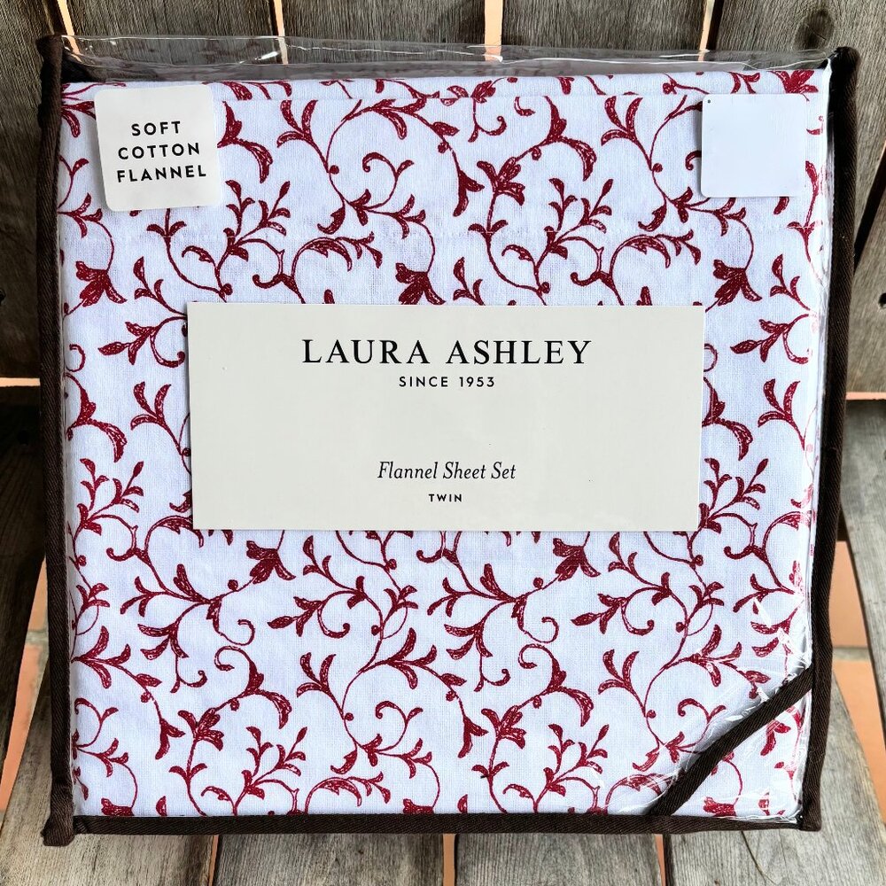 Laura Ashley ANNA SCROLLS Cotton Flannel 3-pc TWIN Sheet Set - (RED scrolls)